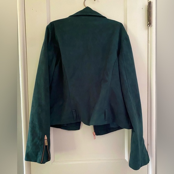 Wildflower Emerald Green Faux-Suede Moto Jacket with Rose Hold Hardware size M - Picture 2 of 3